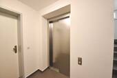 Personenaufzug - 2 Zimmer Etagenwohnung in Rödermark