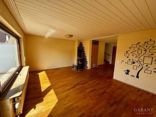 Wohn- und Essbereich - 5 Zimmer Doppelhaushälfte zum Kaufen in Simmozheim