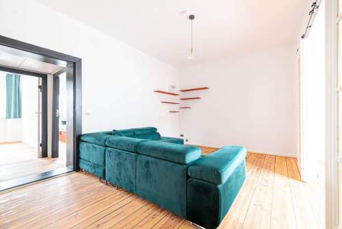 Wohnzimmer - 3 Zimmer Etagenwohnung zum Kaufen in Berlin