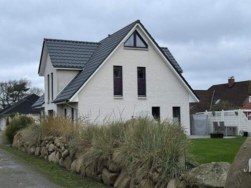 Bild 2 - 7 Zimmer Einfamilienhaus zum Kaufen in Tating