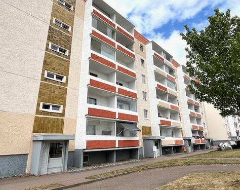 Aussenansicht - 3 Raum Dusche und Gutschein für Bodenbelag ab Juni 2026 zu vermieten.