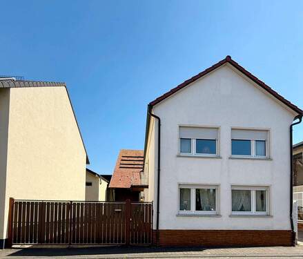 Außenansicht - 6 Zimmer Einfamilienhaus in Hüttenfeld