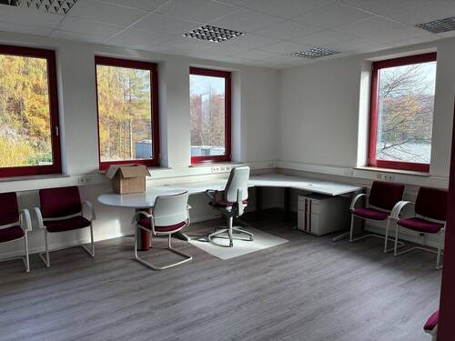 Eckbüro OG vorne Re. - 