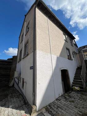 Hausansicht - 3 Zimmer Einfamilienhaus zum Kaufen in Obermoschel