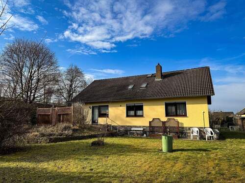 Außenansicht - Ankommen und Wohlfühlen - einladendes Familienhaus in Kaufungen Nähe Steinertsee