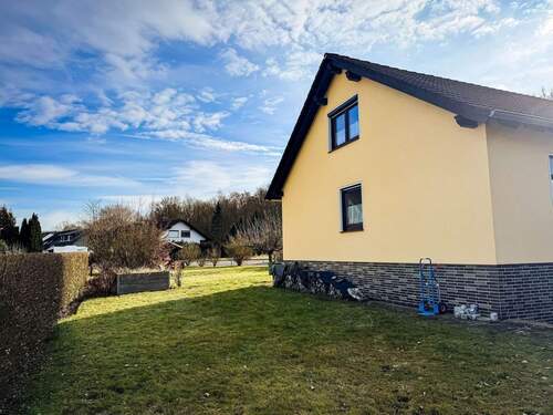 Außenansicht - 5 Zimmer Mehrfamilienhaus, Wohnhaus in Kaufungen