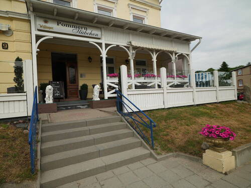 Eingang - Mehrfamilienhaus, Wohnhaus mit 900,00 m² in Putbus zum Kaufen