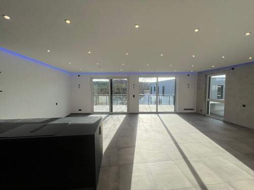 Wohn- und Esszimmer - 