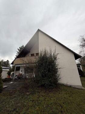 SüdseiteGaragen und Terasse Sü - 