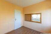 Esszimmer mit Durchreiche im Erdgeschoss - 