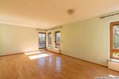 Wohnzimmer im Erdgeschoss - 