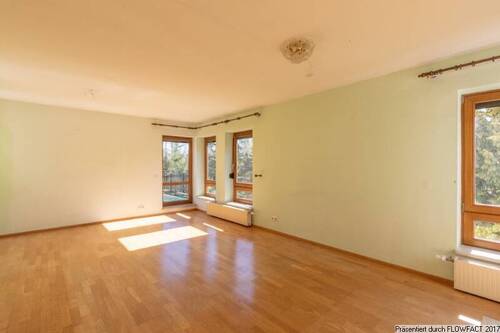 Wohnzimmer im Erdgeschoss - 