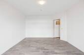 Zimmer 1 - 2 Zimmer Etagenwohnung zur Miete in Bitterfeld- Wolfen