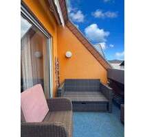Einladende 3-Zimmer-Dachgeschoss-Wohnung in bevorzugter Innenstadtlage! Zentral und mit Balkon! - Viernheim