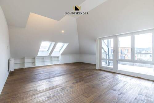 Wohn- und Essbereich - Erstbezug nach kompletter Modernisierung: 4-Zimmer-Wohnung mit exklusiver Ausstattung und Traumblick