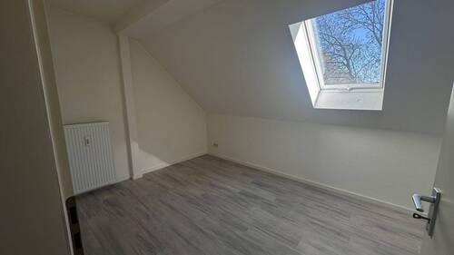 DG Schlafzimmer - Mehrfamilienhaus, Wohnhaus mit 193,00 m&sup2; in Mönchengladbach zum Kaufen