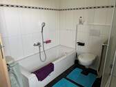 Bad mit Wanne - 