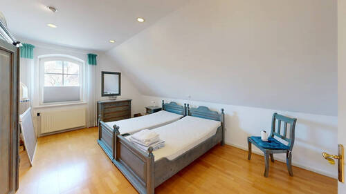 Schlafzimmer 1 Bild 1 - 