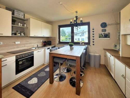 Küche - Ruhige Ortsrandlage mit Top-Anbindung: schöne 3-Zimmer-Wohnung in Edermünde-OT