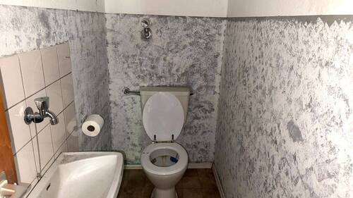 WC - 
