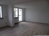 Wohnzimmer - 4 Zimmer Etagenwohnung zur Miete in Greifswald