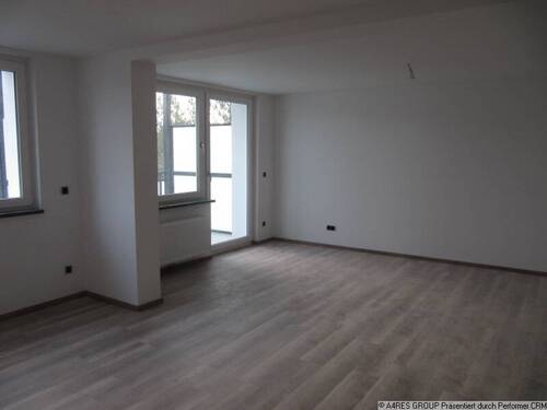Wohnzimmer - 4 Zimmer Etagenwohnung zur Miete in Greifswald