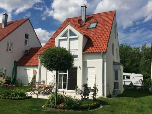 Ansicht Garten - 5 Zimmer Einfamilienhaus zur Miete in Donauwörth