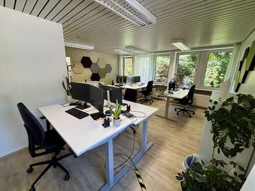 Büro - Büro mit 193,00 m&sup2; in Amberg zur Miete