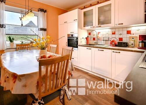 12 separate Küche mit Essecke - 