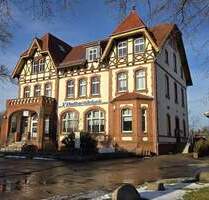 Beelitz - sehr repräsentatives, saniertes, Wohn-Geschäftshaus mit Potential durch Erstvermietung der 2 Wohnungen