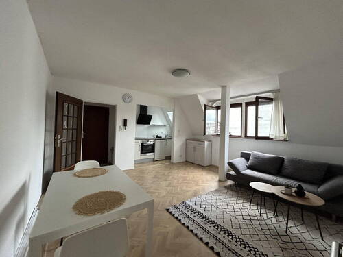 Bild 1 - Charmante 2-Zimmer-Wohnung in Langen auf der Bahnstraße - Möbliert & Bezugsfertig!