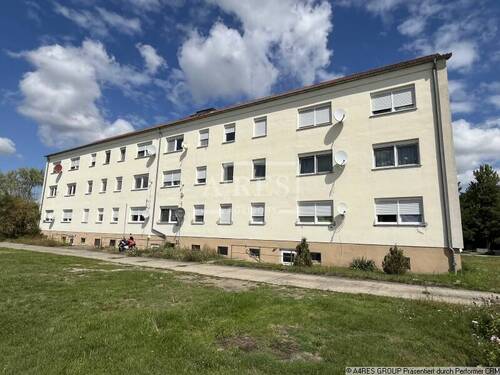 Objektansicht - Mehrfamilienhaus, Wohnhaus zum Kaufen in Steutz
