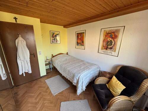 Schlafzimmer EG Haus rechts - 