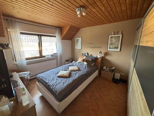 Schlafzimmer OG Haus rechts - 