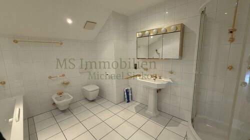 Badezimmer Ansicht 1 - 