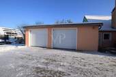 Doppelgarage - 6 Zimmer Mehrfamilienhaus, Wohnhaus zum Kaufen in Wolframs-Eschenbach