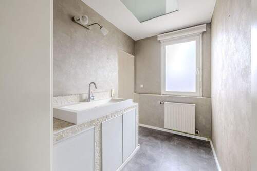 Tageslichtbad - 1 Zimmer Mehrfamilienhaus, Wohnhaus in Stuttgart / Münster