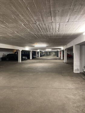 Tiefgarage - 