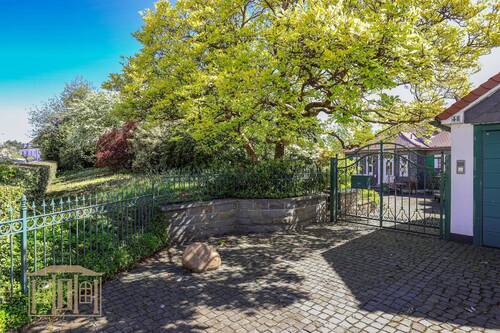 Zuwegung - Einfamilienhaus mit 132,20 m&sup2; in Wuppertal zum Kaufen