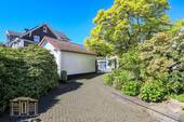 Platz vor dem Haus - 