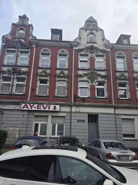 Haus 1 - 3 Zimmer Etagenwohnung zum Kaufen in Duisburg