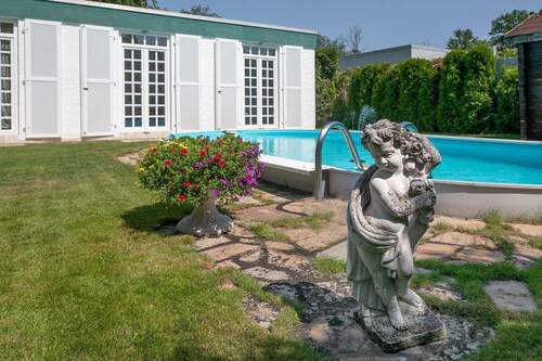 Gartenansicht - Freiraum genießen: Barrierefreies Zuhause mit Garten