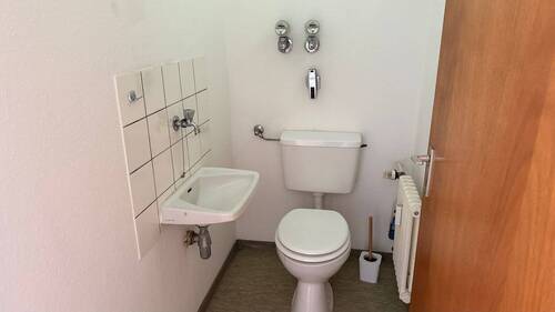 WC - 