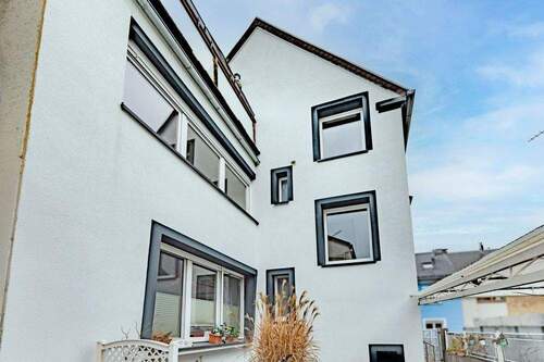 Bild 3 - 6 Zimmer Mehrfamilienhaus, Wohnhaus in Bornheim