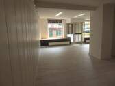 Blick von hinten Richtung Schaufenster - 2 Zimmer Gewerbeobjekt (Büro, Produktion, Verkauf) in Gernsbach