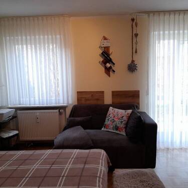 Schlaf- und Wohnzimmer - Etagenwohnung mit 41,00 m² in Bad Reichenhall zum Kaufen