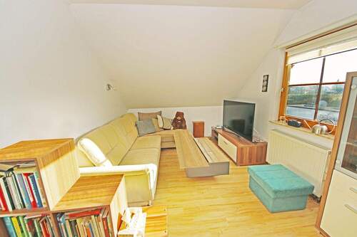 Kinder-/ Arbeitszimmer im DG - 