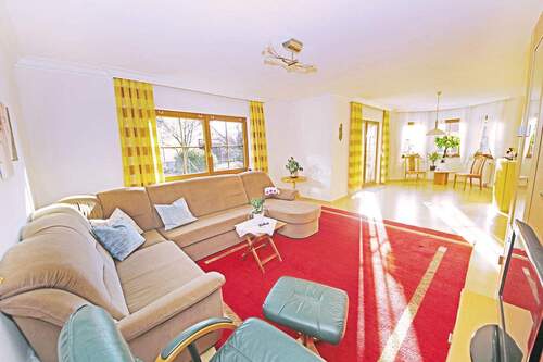 Wohnzimmer im EG - Einfamilienhaus mit 110,00 m² in Dessau-Roßlau zum Kaufen