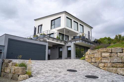 Bild 2 - 6 Zimmer Einfamilienhaus zum Kaufen in Niederstetten