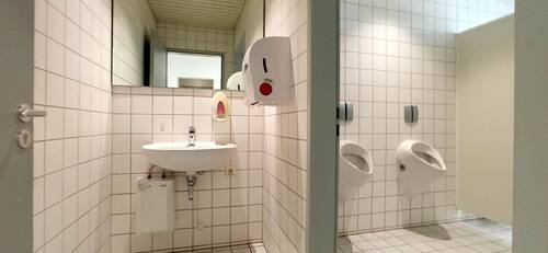 Herren-WC-Raum - 